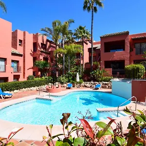 https://letmalaga-don-carlos-gardens.es-andalucia.com